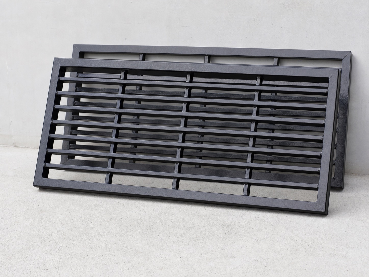 Heavy-duty welded steel challi platform